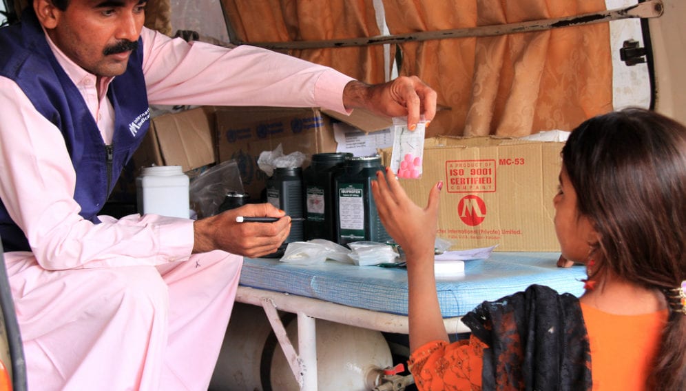 Drug Distribution_Flickr_DFID_Vicki Francis