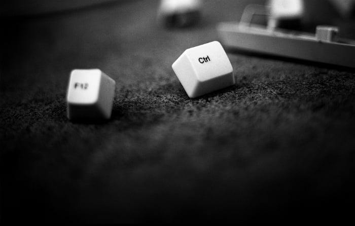 ISIS online onslaught.jpg