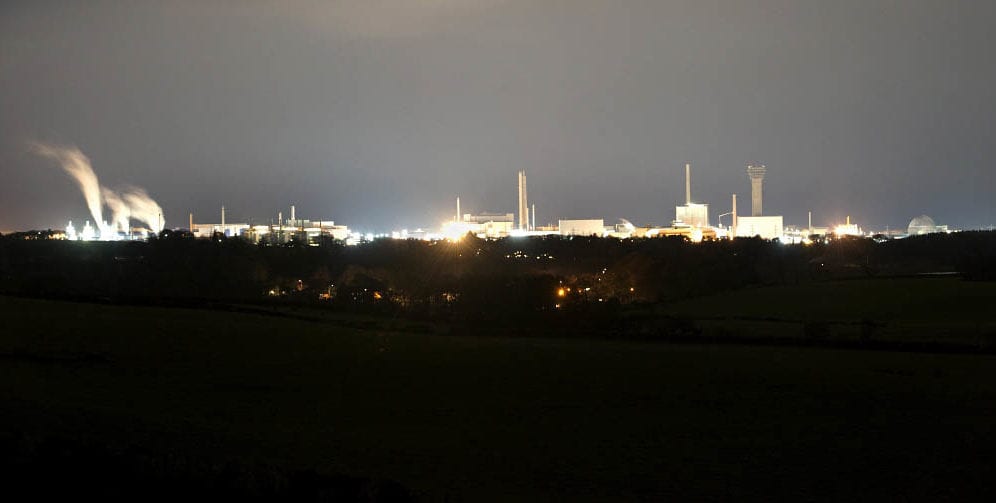 Nuclear power at night_Andrew Testa PANOS