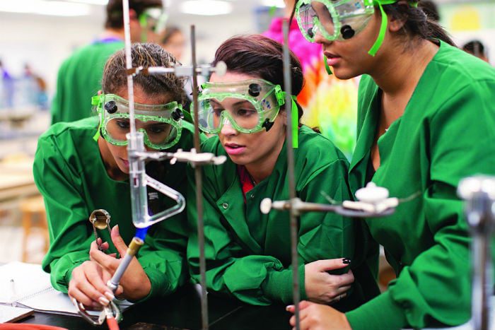 Women in science labs editorial.jpg