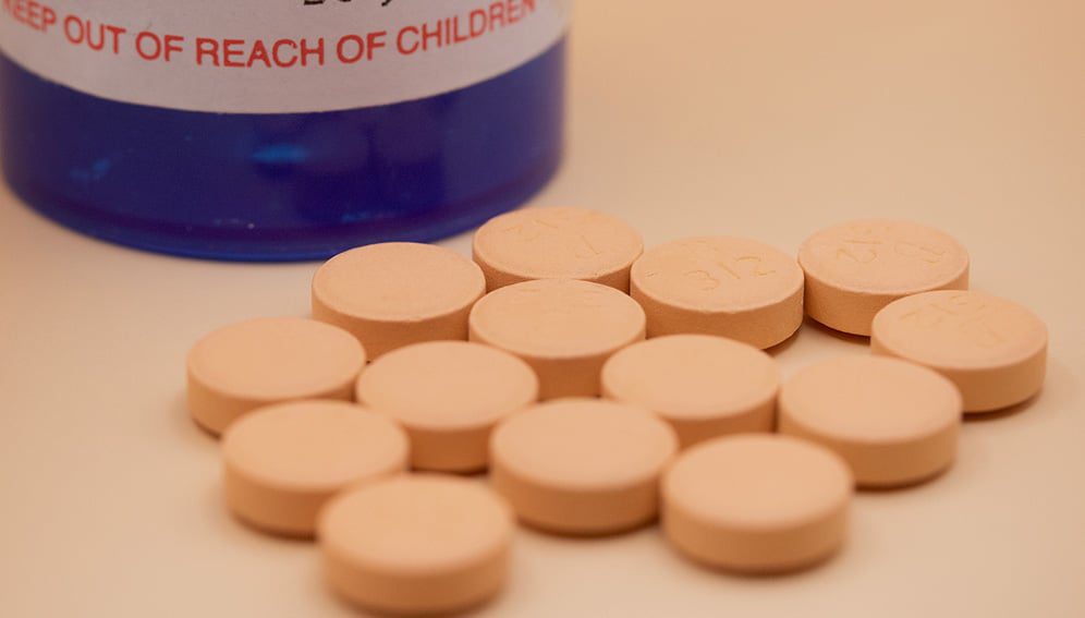 AMR_PILLS2_main Prescription doxycycline pills, an antibiotic used to treat a broad range of bacterial infections. Credit: NIAID