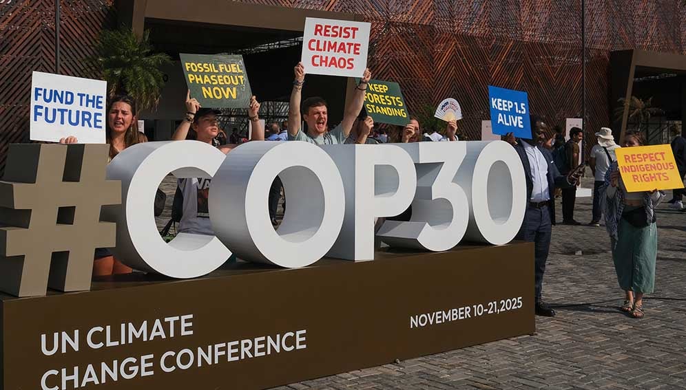 Demonstrators Around the venue of COP30.(Photo:© UN Climate Change - Diego Herculano)