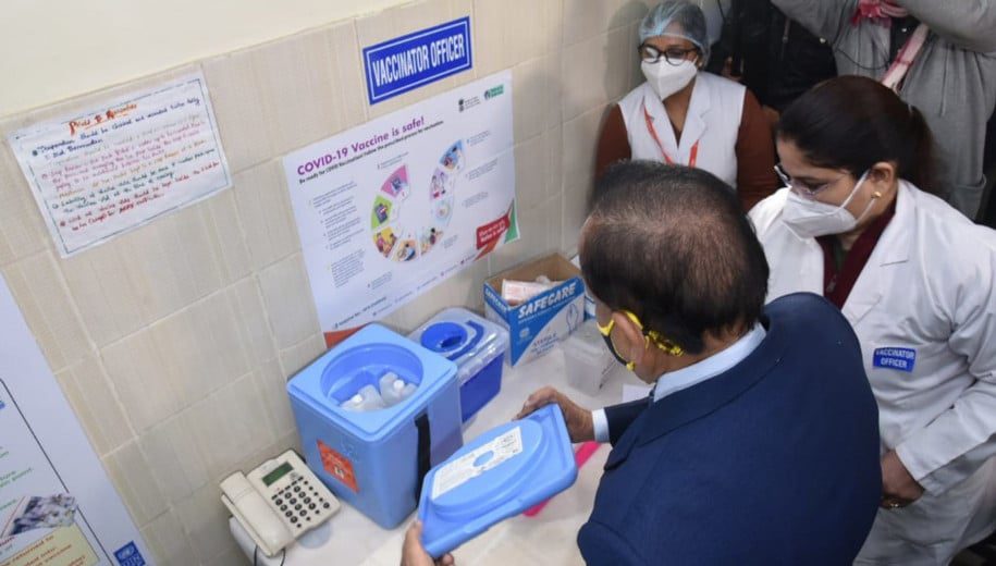 Harsh Vardhan,  Union Minister for Health and Family Welfare, Science & Technology and Earth Sciences,  visits the GTB Hospital in Delhi to review the preparations for the dry run of the COVID-19 vaccine administration.  