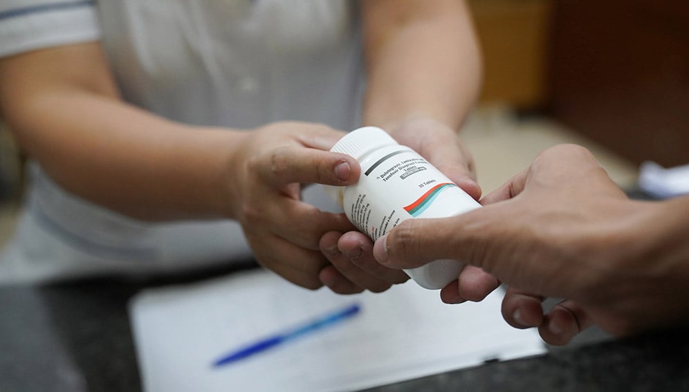 lthough there is no cure for HIV infection, with access to effective prevention, diagnosis, treatment and care, living with HIV can lead long and healthy lives. Photo credit: WHO / Loan Tran