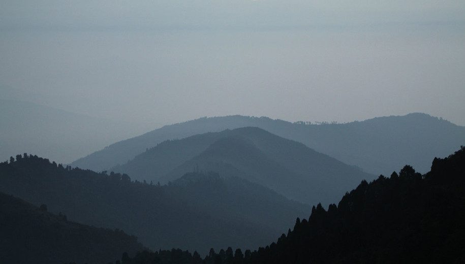 File source: https://commons.wikimedia.org/wiki/File:Foothills_of_Himalayas,_Darjeeling_(8131394172).jpg