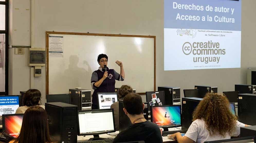 Improving the data on which AI is trained to account for local factors, could help eliminate bias. Credit: Fernando de Rosa/Wikimedia under Lic. CC Atrib. 3.0