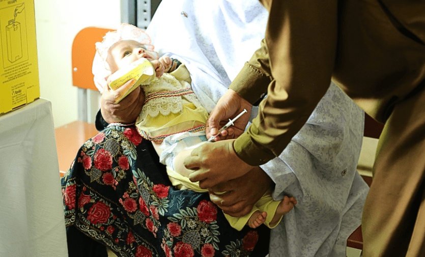 Comprehensive coverage of the hexavalent vaccine can protect against whooping cough and polio