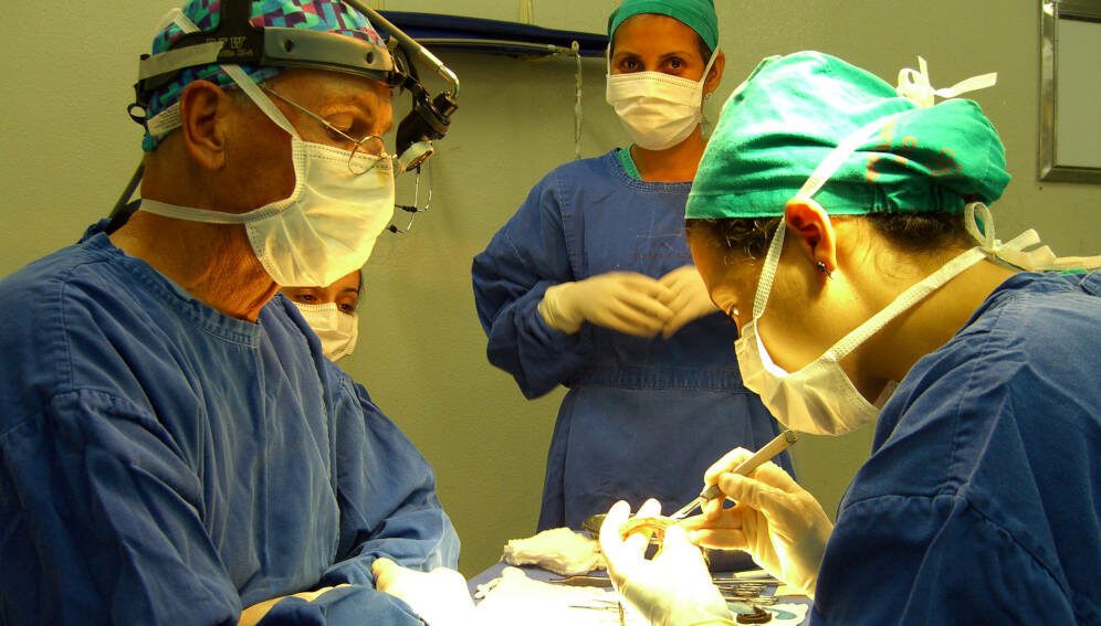 student_surgeon